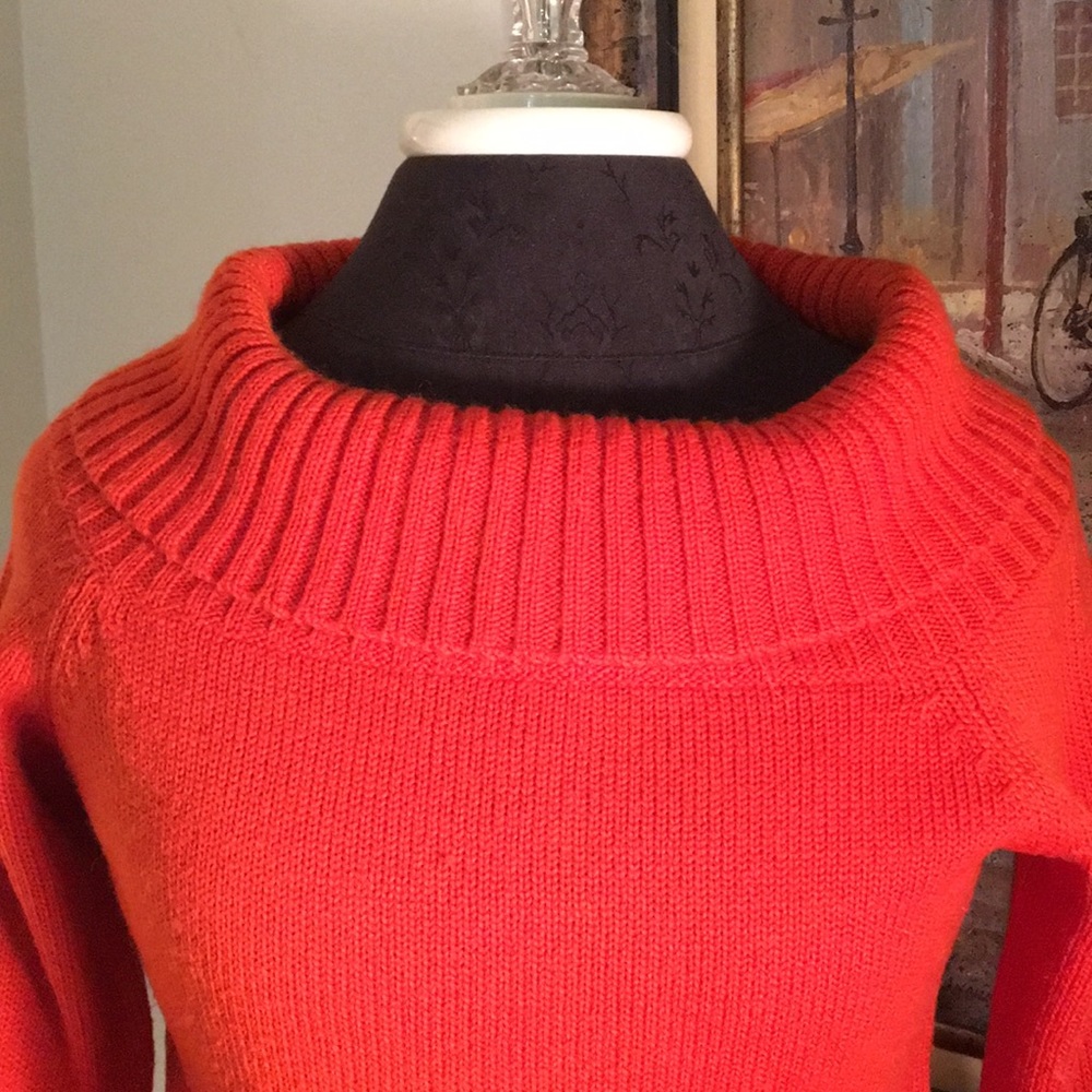 Zara Wool Sweater - Picture 2 of 4